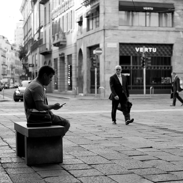 Morning rhythm in Milano. Leica TL2 with Leica 35mm Summilux-TL ASPH f/1.4. © 2017 Thorsten Overgaard.