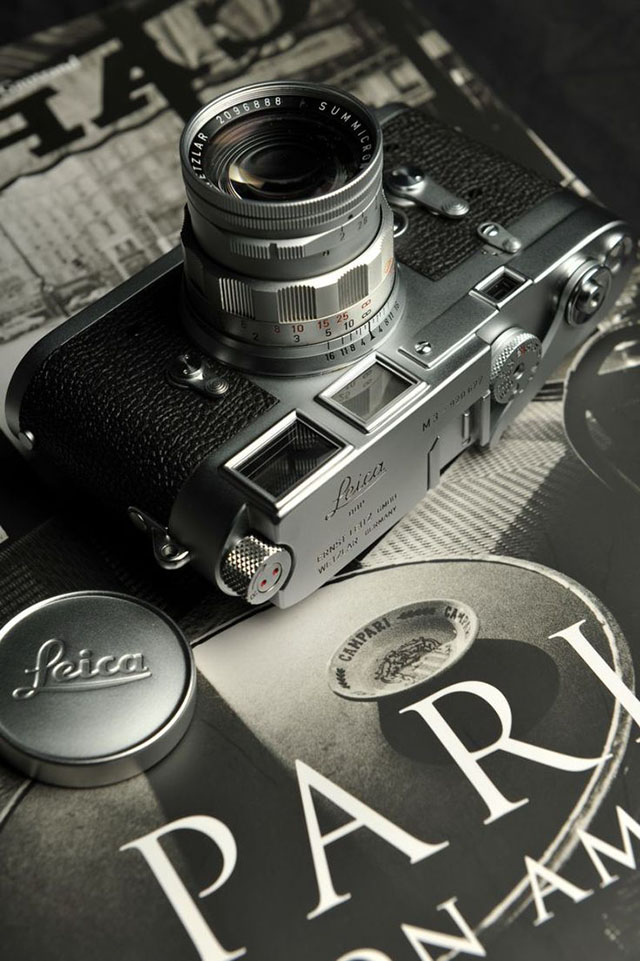 The real Leica M3 (1954) with a Leica 50mm Summicron-M Rigid f/2.0.