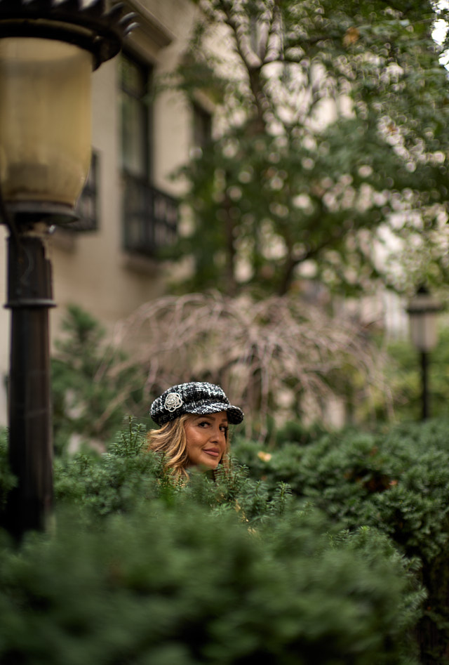 Layla Bego on W 23rd Street, New York. Leica M11 with Leica 50mm Noctilux f/0.95. © Thorsten Overgaard.