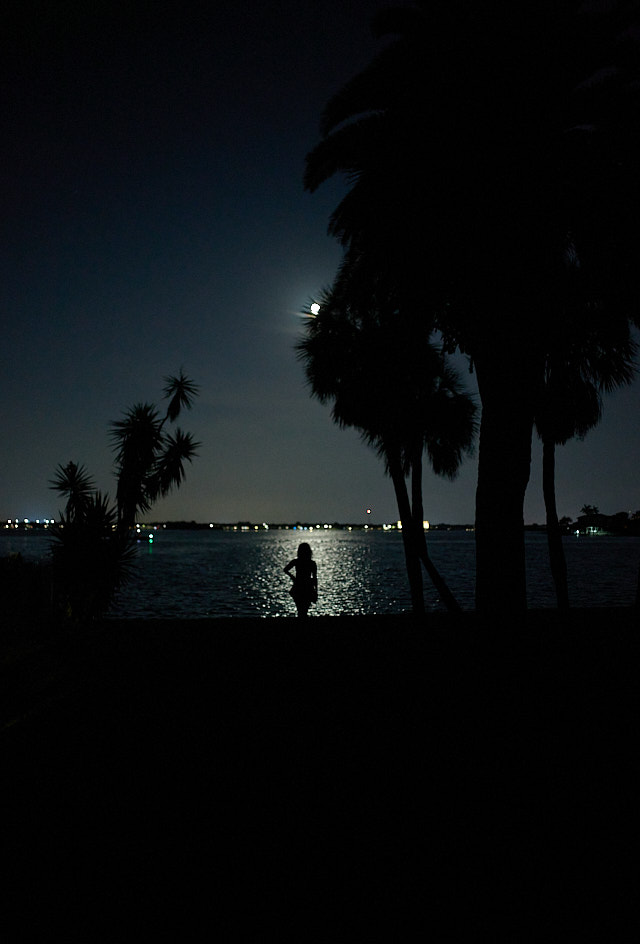 The Queen of the Univrerses keeping eye on things from Clearwater Beach. Leica M11 with Leica 28mm Summilux-M ASPH f/1.4. © Thorsten Overgaard.