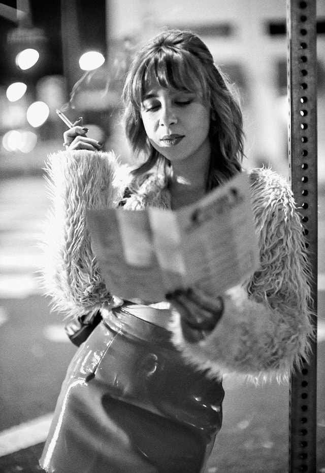 Singer Nikki Lorenzo in Santa Monica. Leica M10-P Safari with Leica 50mm Noctilux-M ASPH f/0.95. © Thorsten Overgaard. 