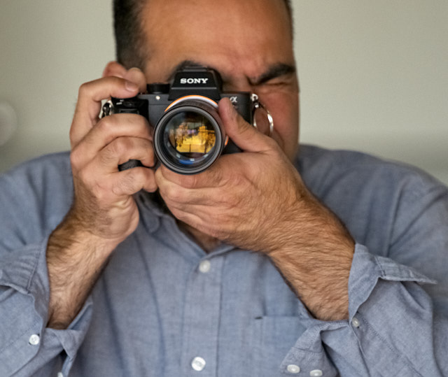 The Leica 75mm APO-Summicron-M ASPH f/2.0 on the Sony A7 via adapter. Movie DP Tim Arasheben in this photo. © Thorsten Overgaard. 