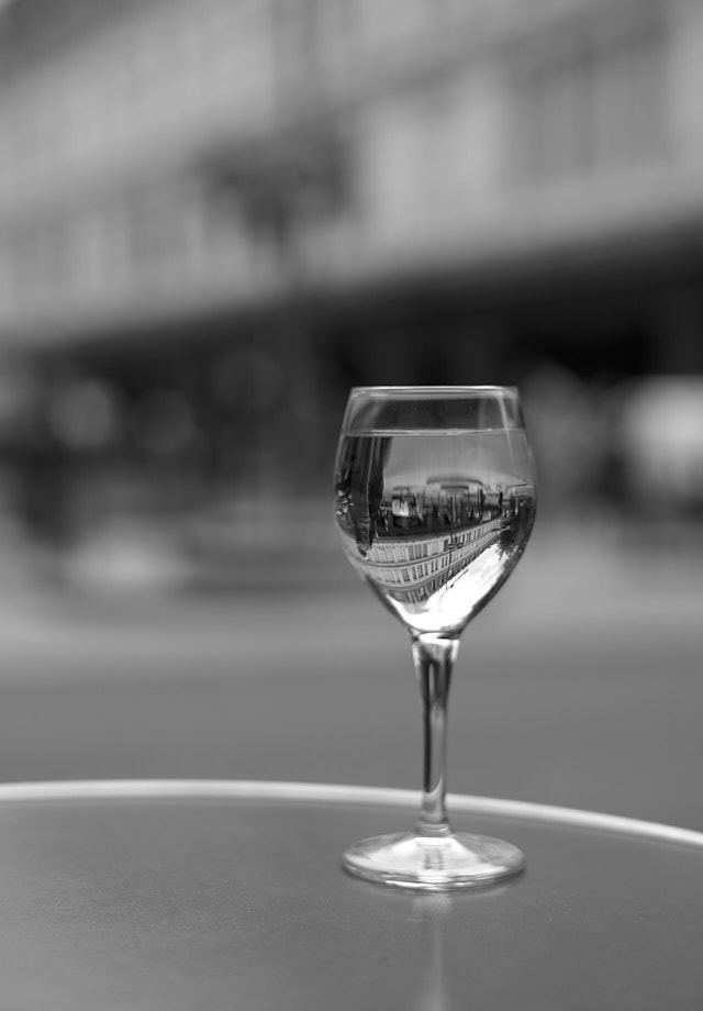 'A glass of water in Paris'. © Thorsten Overgaard. 