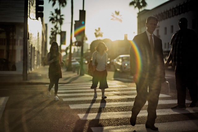 A little bit of flare at Rodeo Drive. Leica M10-P with Leica 7artisans 50mm f/1.1. © Thorstren Overgaard. 