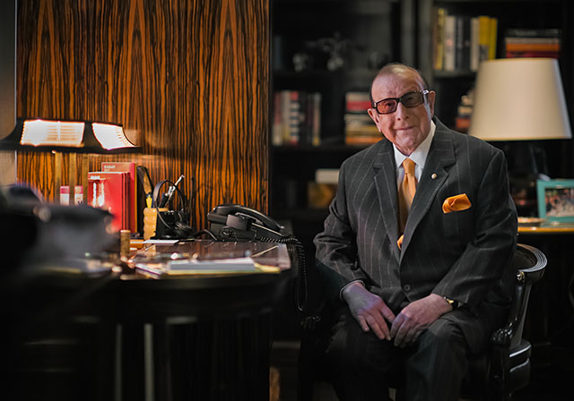 Clive Davis in his home office. Leica M10-P with 7artisans 75mm f/1.25. © Thorsten Overgaard. 