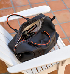 The Von 55
Calfskin Weekend Bag

Black