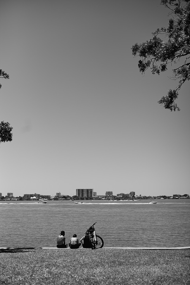 People out and about on the water and on bicycles. Leica M10-P with Leica 50mm Summilux-M ASPH f/1.4 BC. © Thorsten Overgaard. 