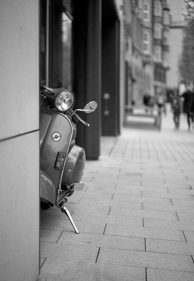 A scooter peeking out in Hamburg. Leica M10-P with Leica 50mm Summilux-M ASPH f/1.4. © Thorsten Overgaard. 

