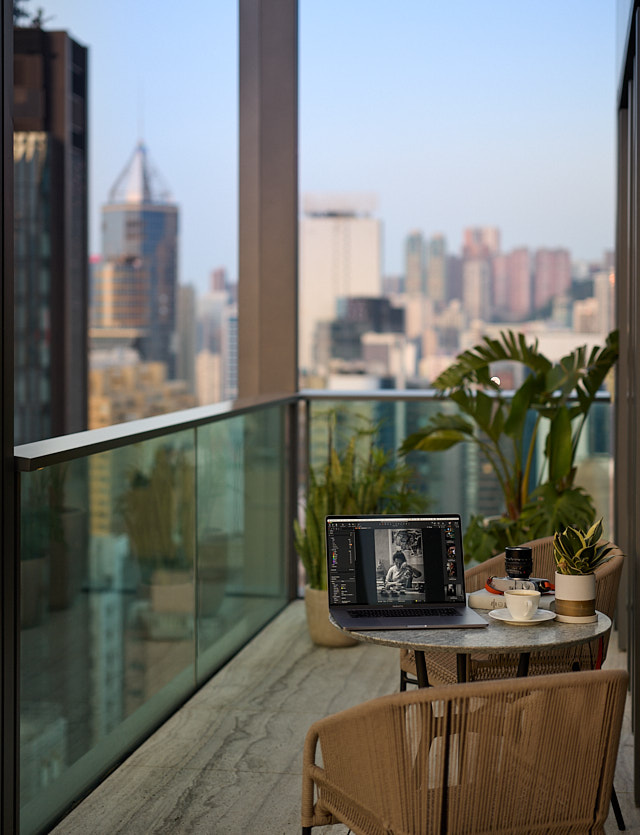 The Hari Hotel Hong Kong. Leica M10-R with Leica 50mm APO-Summicron-M ASPH f/2.0 LHSA. © Thorsten Overgaard. 