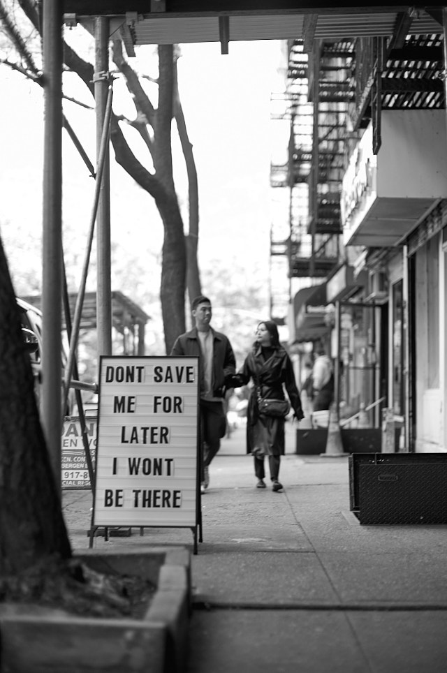 Love on 9th Street. Leica M10-R with Leica 50mm Noctilux-M ASPH f/0.95. © Thorsten Overgaard. 