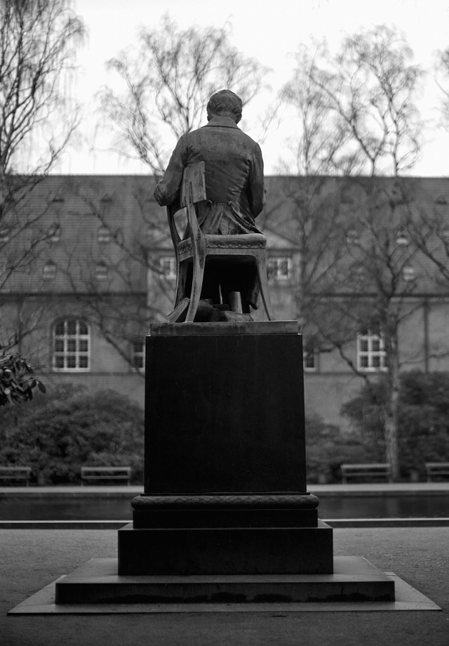 Hans Kierkegaard. Leica M10-R with Leica 50mm Noctilux-M ASPH f/0.95. © Thorsten Overgaard.