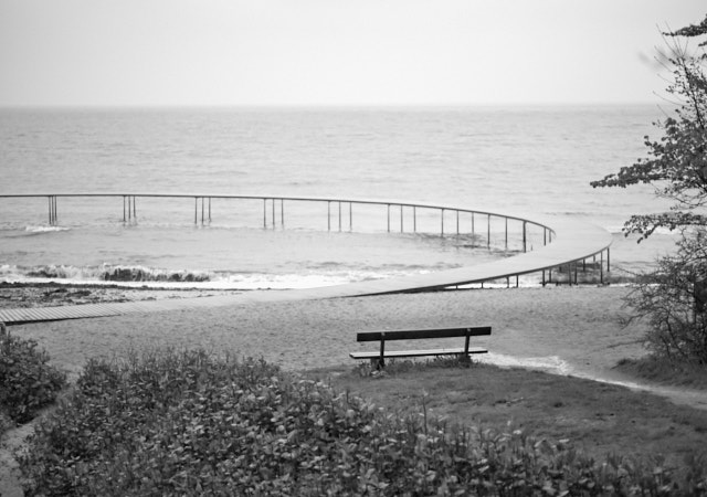 The Infinite Bridge in Aarhus, Denmark. Leica M10-P with Leica 75mm Summilux-M f/1.4. © Thorsten Overgaard. 