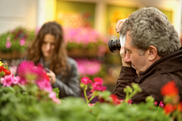 Yury and his daughter photographing. Leica M10-P with Leica 75mm Summilux-M f/1.4. © Thorsten Overgaard. 