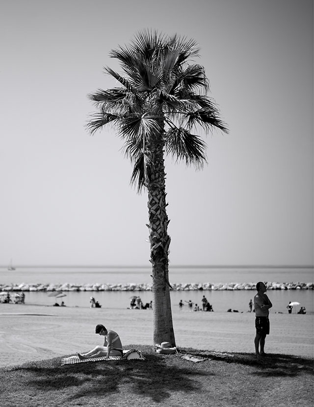 Malaga. Leica M10-P with Leica 50mm Noctilux-M ASPH f/0.95. © Thorsten Overgaard.