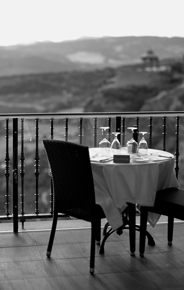Breakfast with a view. Leica M10-P with Leica 50mm Noctilux-M ASPH f/0.95. © Thorsten Overgaard. 
