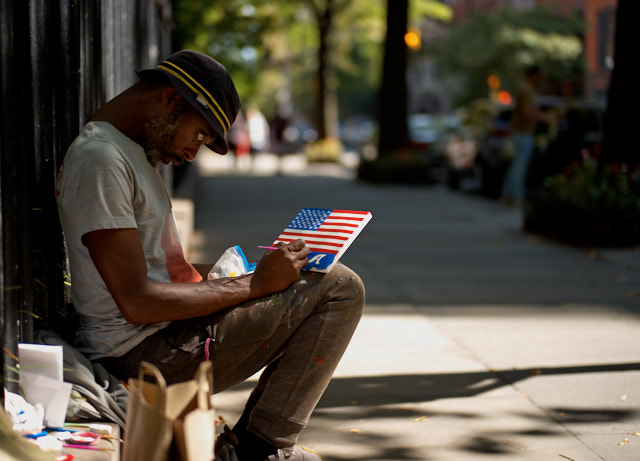 Paintings with the American Flag. Leica M10-P with Leica 50mm Summilux-M ASPH f/1.4. © Thorsten Overgaard. 