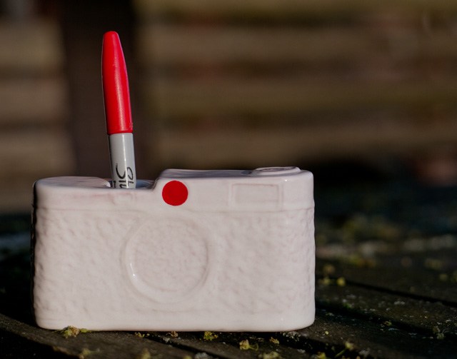 Leica porcelain camera by Artistic Pottery (handmade in Faenza). 