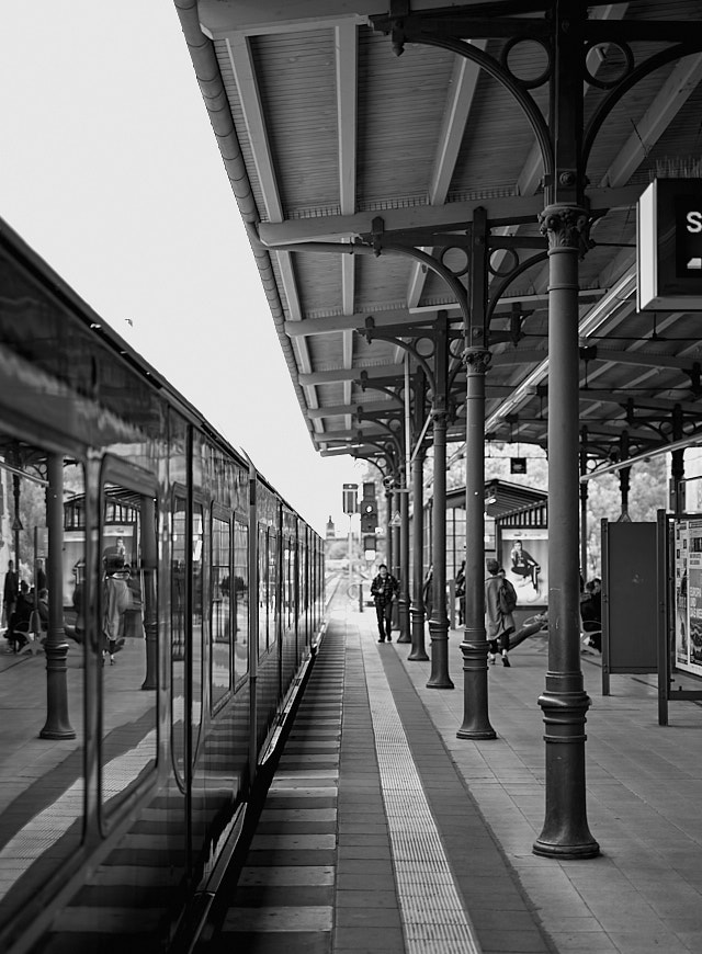 Taking the U-bahn. Leica M10-P with Leica 50mm APO-Summicron. © 2018 Thorsten Overgaard.   