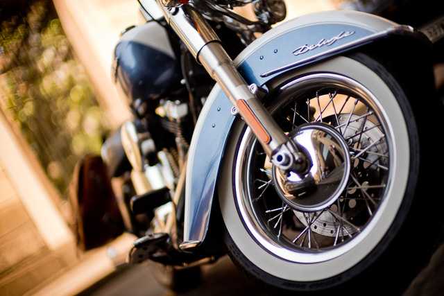 A Harley Davidson parked in Milano. Leica M10 with Leica 50mm Noctilux-M ASPH f/0.95. © Thorsten Overgaard