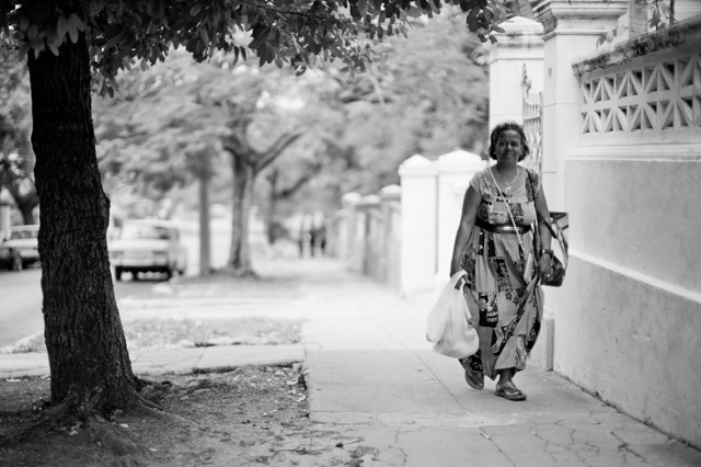 Vedado, Cuba. Leica M10 with Leica 50mm Noctilux-M ASPH f/0.95. © 2017 Thorsten Overgaard.