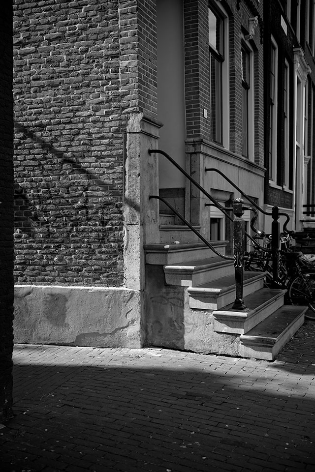 Amsterdam. Leica M10 with Leica 35mm Summilux-M ASPH f/1.4. © Thorsten Overgaard.