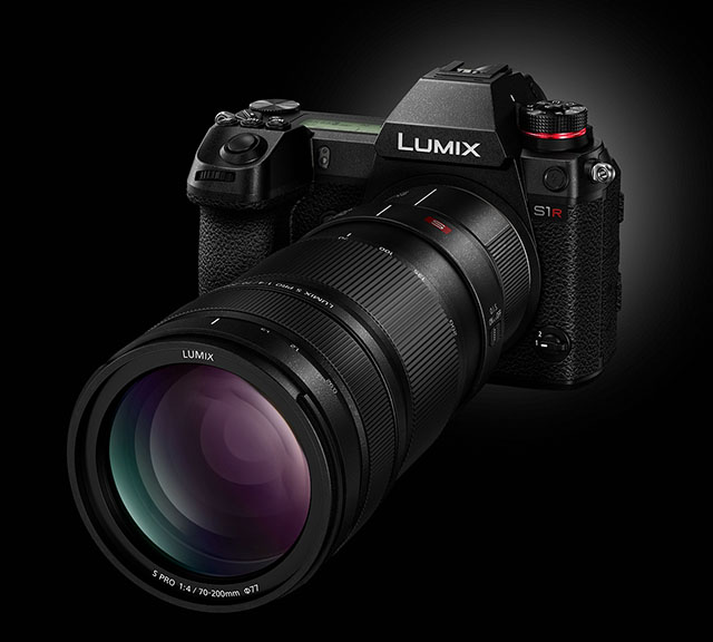 Panasonic Lumix DMC-S1R camera with Lumix 70-200mm f/4.0 zoom and 2x extender. 