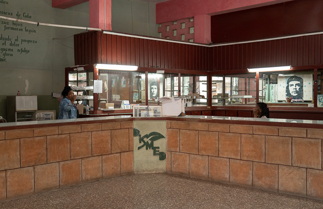 Pharmacy in Havana. Note the empty shelves. Leica Q3 43. © Thorsten Overgaard. 

