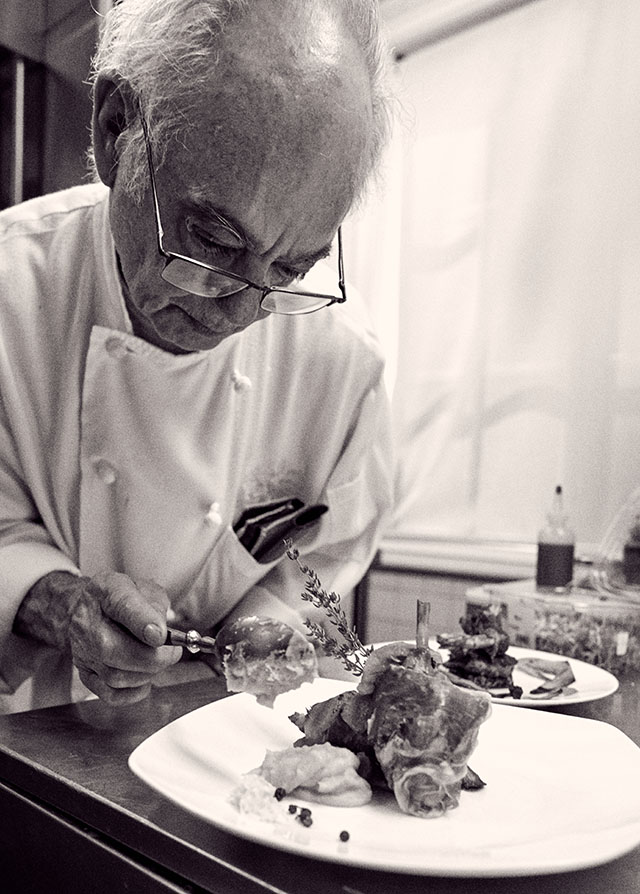 Working in the kitchen. Leica Q2. © Thorsten Overgaard.