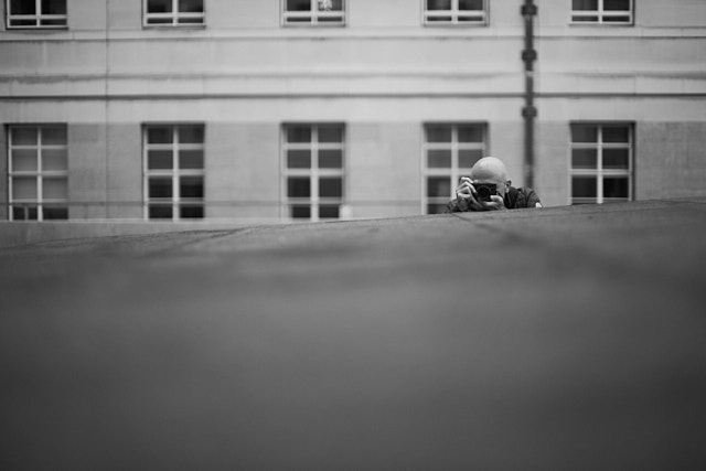 Shootout with Ulli. Leica SL2 with Leica 50mm Noctilux-M f/0.95. © Thorsten Overgaard.