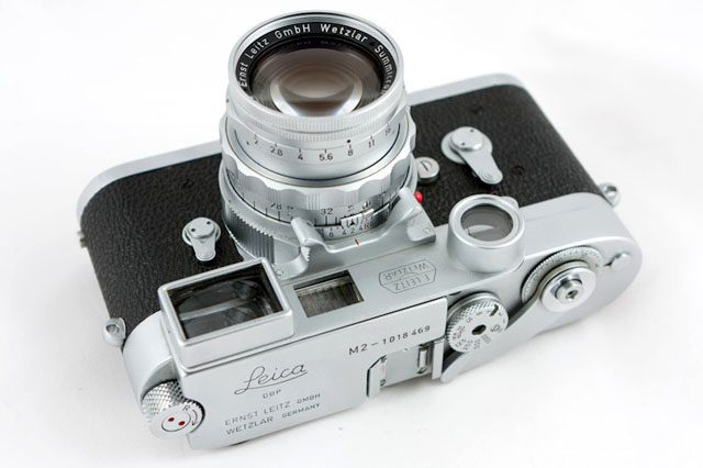Leica M2 with Dual Range Summicron-M f2.0. © Dave Dunne.