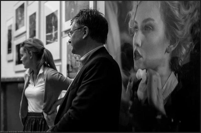 Ms Kaufmann and Franz Horinek in front of the large "Make Up". photographed by Roswitha Wesiak.