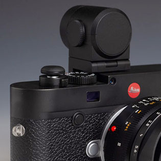 Leica Visoflex "EVF 020" electronic viewfinder on the Leica M10. This one was made for the Leica T and Leica X originally, and fits on the Leica M10 as well (and might also fit the M11 after a planned firmware update in autumn 2022). 
Resolution: 2.4MP 
Model 18767
