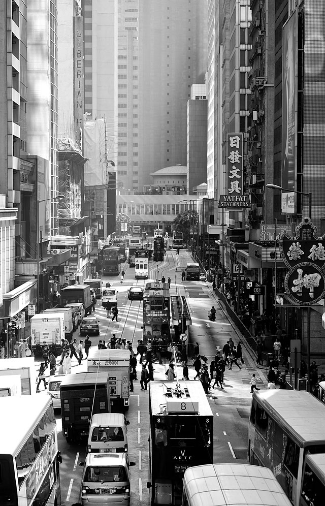 Des Voeux Road in Hong Kong, December 2010. Leica M9 with 90mm Summarit-M f/2.5. © Thorsten Overgaard.