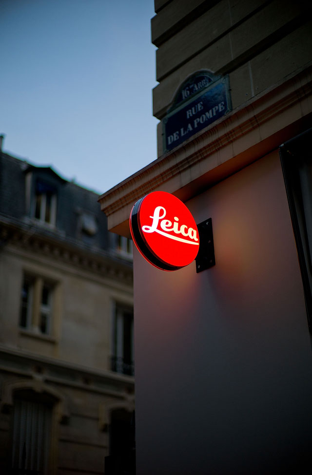 Birgit Krippner expo in Leica Store Paris © 2010 Thorsten Overgaard