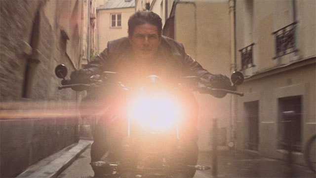 Lens flare in Mission Impossible Fallout (2019) 