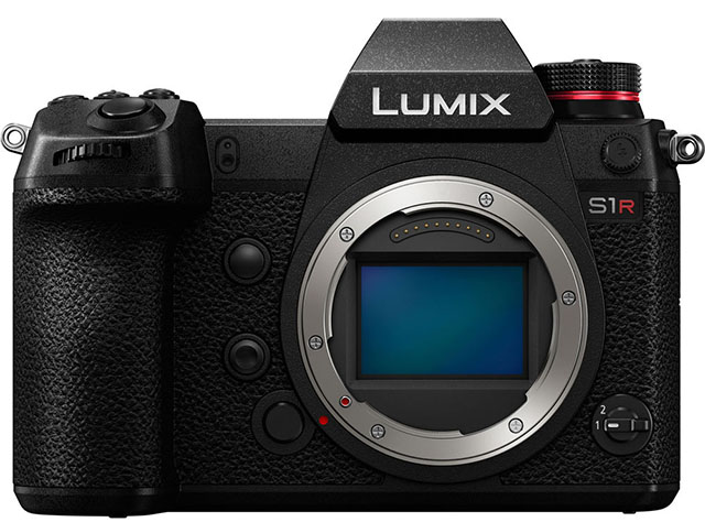 Panasonic Lumix S1R's sensor got a 100 DoX score.