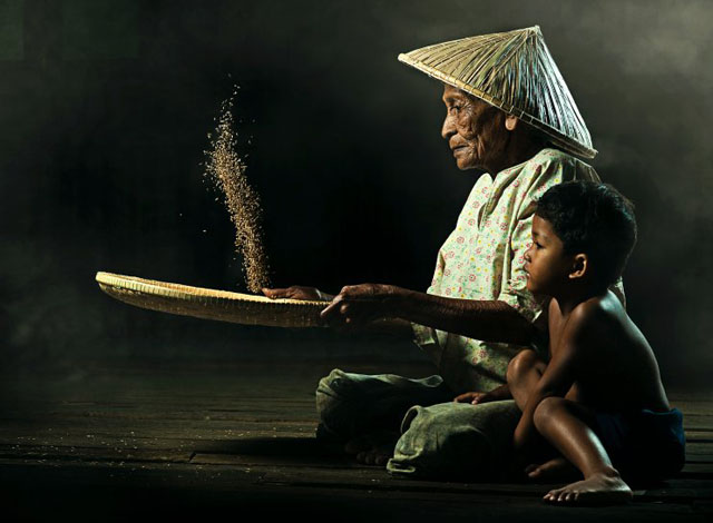 Winner of the Maybank Photogarhy Awards 2012, by Muhamad Seleh Bin Dollah.