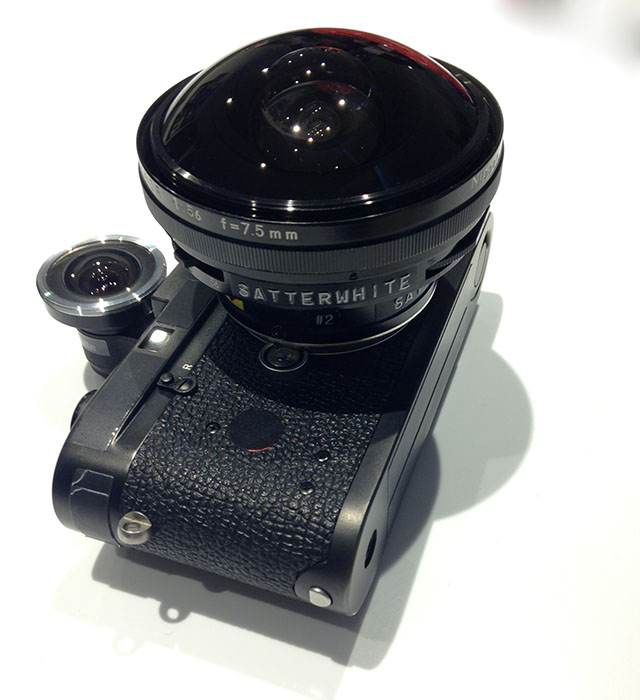 I also met american photographer Al Satterwhite in the Leica Store Los Angeles, who had a Nikkor 7mm fisheye attached to his Leica M4 for some projects he is doing now.
