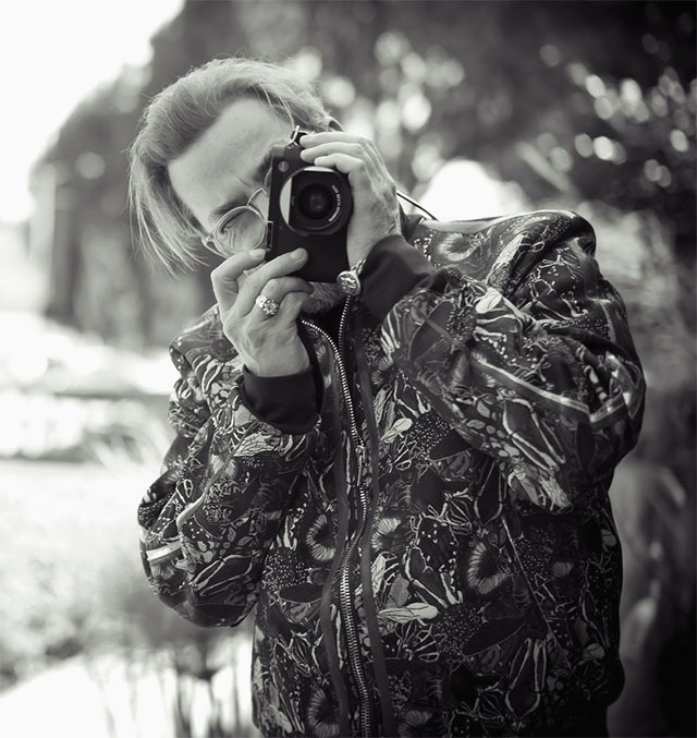 Thorsten Overgaard with the Leica Q2. Photo by Kelly Obrien.